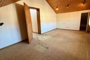 Einfamilienhaus mit großem Grundstück, Doppelgarage u. viel Potential in Top-Lage! – Die vollständige Adresse der Immobilie erhältst du vom Anbieter., 74172 Neckarsulm – Vorschaubild 9