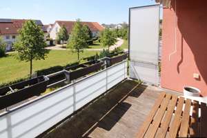 Sofort bezugsfertig - frei und unvermietet: Wohnen im Grünen: Attraktive 3-Zimmer-Wohnung direkt ... – 81825 Gartenstadt Trudering, München – Vorschaubild 2