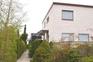 ***Ein Zehlendorfer Kleinod – Durchdachtes Haus mit Gartenoase und einem kleinen Dachparadies* – Pfarrlandstraße 23, 14165 Zehlendorf, Berlin – Vorschaubild 3