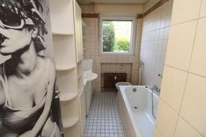 Doppelhaushälfte in gepflegter, ruhiger Wohnlage von Hattingen-Welper. Mit Garage und Garten. – Ludwig-Zamenhof-Straße 11, 45527 Hattingen – Vorschaubild 32