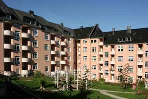 MODERNISIERTE 3 Zimmer mit BALKON zum schönen Innenhof
