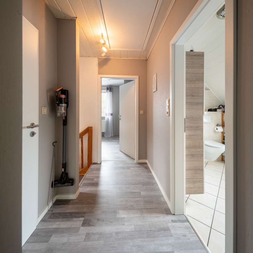 Immobilie in Norstedt - Solide gebaut, energetisch durchdacht und gut gelegen: familiengerechtes Einfamilienhaus in Viöl. - Bild 25