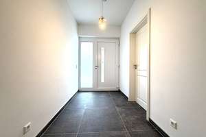 Einziehen und genießen! Stilvoller Wohlfühl- Bungalow mit Sonnenterrasse, Garten und Energieklasse A – Bachstraße 6b, 6766 Bitterfeld-Wolfen – Vorschaubild 14