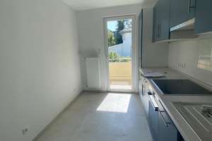 Schön geschnittene 2 Zimmer Wohnung mit großem Wintergarten und Balkon in zentraler Lage – Walkmühlstraße 25, 65195 Nordost, Wiesbaden – Vorschaubild 4