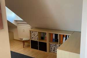 Helle Dachgeschosswohnung mit Balkon – Wohnen zum Wohlfühlen – Gartenstraße 68, 85757 Karlsfeld – Vorschaubild 5
