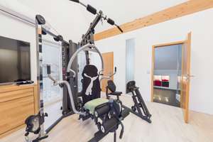 Luxus-Doppelhaushälfte mit Smart Home, Pool, Premium-Küche, Heimkino, Kamin & Wintergarten – Die vollständige Adresse der Immobilie erhältst du vom Anbieter., 86899 Landsberg am Lech – Vorschaubild 25