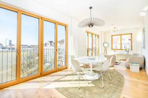 Bezugsfertiges Neubau-Penthouse: 3 Zimmer mit Dachterrasse, Einbauküche, Kühlung und vielem mehr!