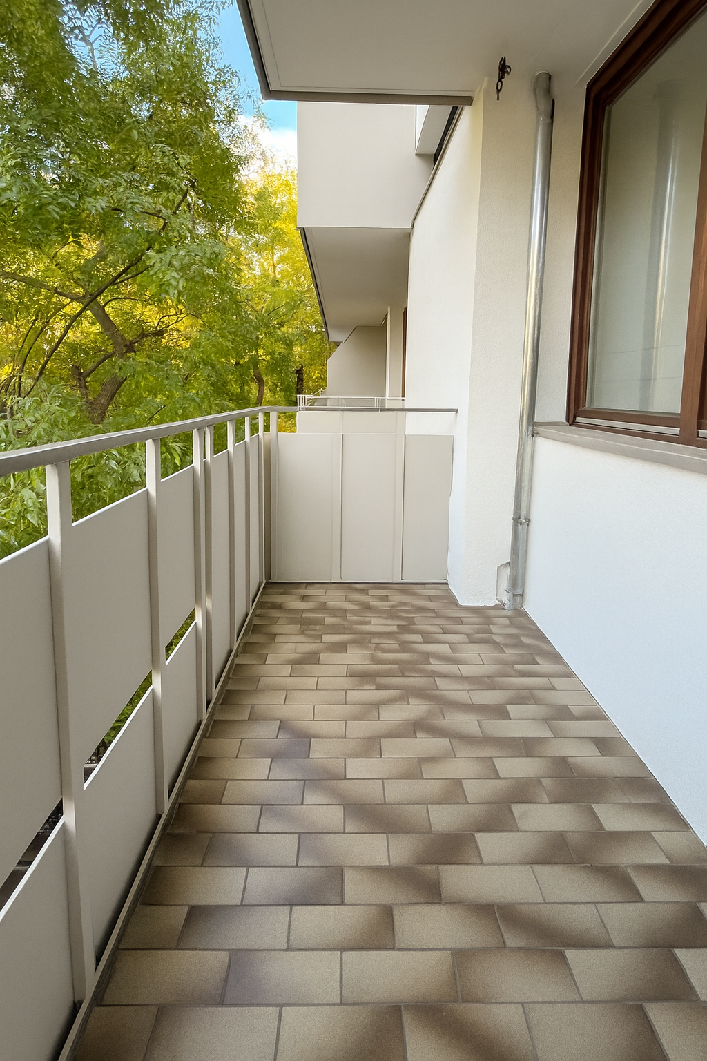 Renovierungsobjekt: 2-Zimmer-Wohnung mit 2 Balkonen, Tiefgarage – bezugsfrei** KEINE PROVISION, Berlin – Bild 1