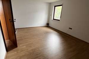 Großzügige Maisonette-Wohnung mit Terrasse und Garage in Dortmund-Hombruch – Baroper Landwehr 10, 44225 Barop, Dortmund – Vorschaubild 11