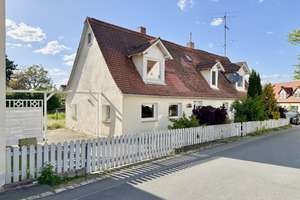 **Neues Leben einhauchen – Haus für kreative Köpfe** – Die vollständige Adresse der Immobilie erhältst du vom Anbieter., 91090 Effeltrich – Vorschaubild 2