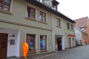 Sonniges Mehrfamilenhaus in exklusiver Lage am Peeneufer mit 7 Wohneinheiten, 2 Gewerbeeinheiten – Kleinbrückenstraße 6, 17438 Wolgast – Vorschaubild 5