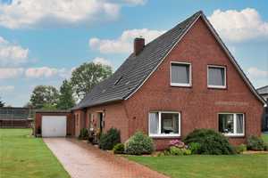 Neuer Preis !
Familienfreundliches Einfamilienhaus
mit großem Gartengrundstück – Dithmarschen (Kreis) – Vorschaubild 1