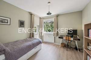 Ihr neues Zuhause mit großzügigem Grundriss in Berlin-Lichterfelde – Die vollständige Adresse der Immobilie erhältst du vom Anbieter., 12207 Lichterfelde, Berlin – Vorschaubild 7