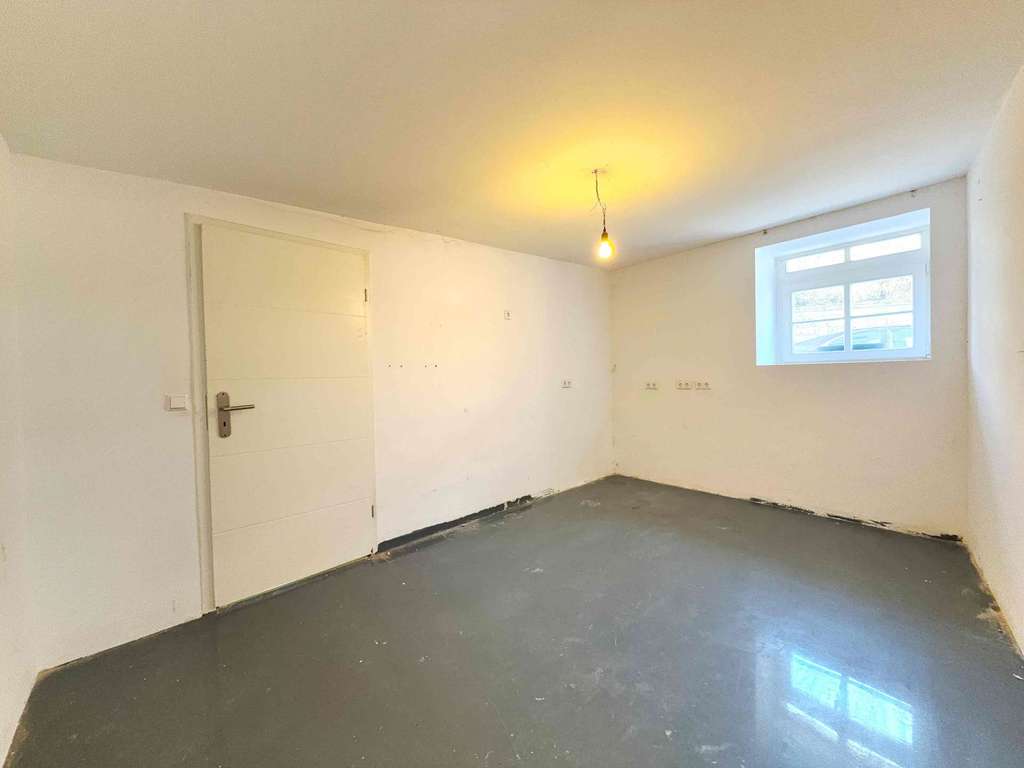 Immobilie in Marbach am Neckar - Provionsfrei! Stilvolle Zentrale 3-Zimmer-Wohnung mit Einbauküche in Marbach - Bild 1