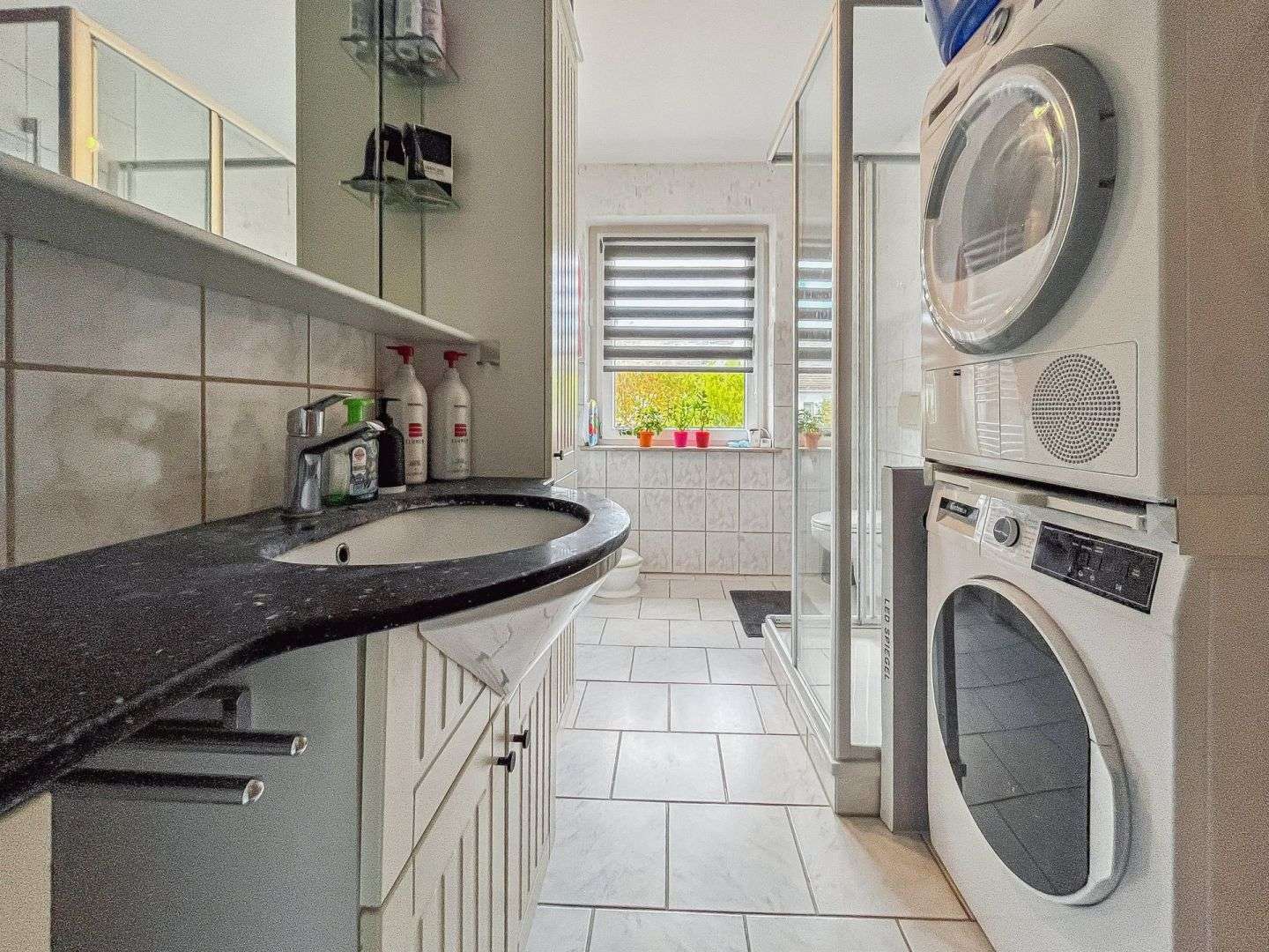 Immobilie in Braunsbedra - Vielseitiges Mehrfamilienhaus mit großem Entwicklungspotenzial nahe dem Hasse-See in Braunsbedra - Bild 4