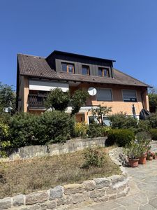 Super Wohnhaus in Top Lage Höchberg mit 5 Wohnungen flexibel nutzbar