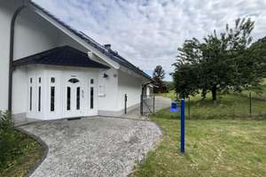 Exklusives Ein/Zweifamilienhaus in ruhiger Ortsrandlage von Niederdresselndorf! – Die vollständige Adresse der Immobilie erhältst du vom Anbieter., 57299 Burbach – Vorschaubild 3