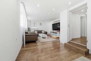 Großzügiges Einfamilienhaus in Zentrumslage von Weingarten – Die vollständige Adresse der Immobilie erhältst du vom Anbieter., 88250 Weingarten – Vorschaubild 9