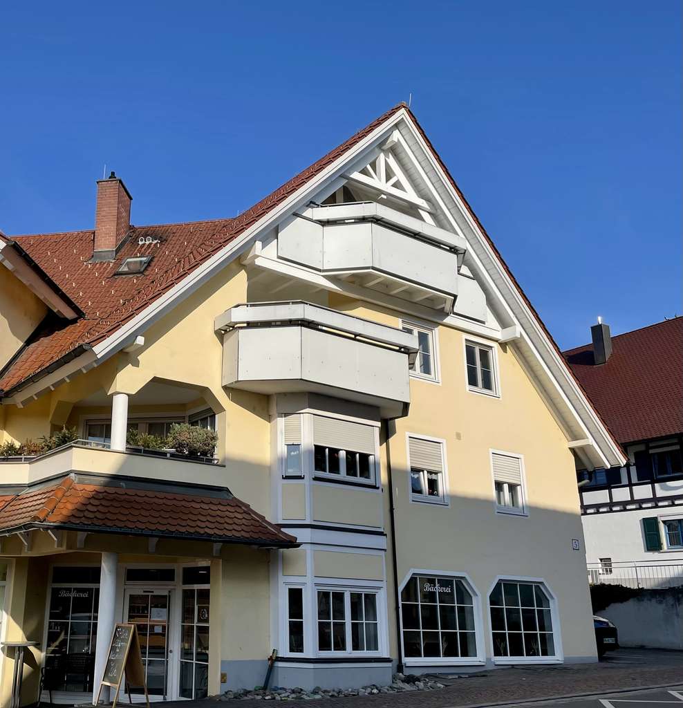 Immobilie in Kressbronn am Bodensee - Charmante 3,5 Zi.Maisonette Whg mit herrlicher Bergsicht ! - Bild 0