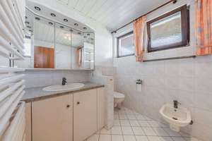 Markanter Bungalow mit Ausblick und überraschend großem Raumprogramm – Die vollständige Adresse der Immobilie erhältst du vom Anbieter., 55469 Simmern/Hunsrück – Vorschaubild 23