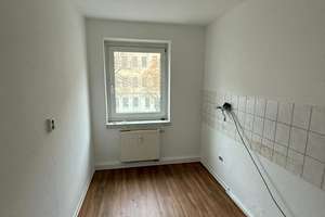 Gemütliche 1-Zimmer mit Balkon, Laminat und Wannenbad in ruhiger Lage – Humboldtstraße 14, 9130 Sonnenberg, Chemnitz – Vorschaubild 4