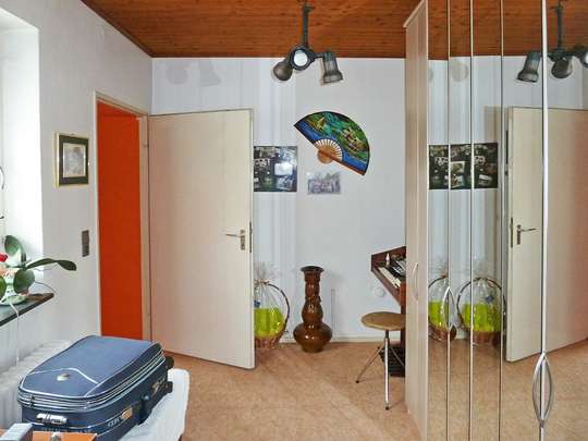 120m² Wohnung inkl. Garten, Terrasse und Garage in einem 2-Familienhaus - Bild 15