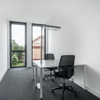 Privater Büroraum für 1 Person in Regus Unternehmerstadt