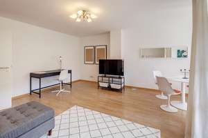15.2/1.3 *Helle möblierte Wohnung m. großem Südbalkon u. TG-Stellplatz. Berg am Laim. WG geeignet – Die vollständige Adresse der Immobilie erhältst du vom Anbieter., 81673 Echarding, München – Vorschaubild 8