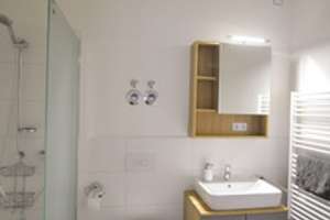 Stilvoll modernisiert: Einzimmerwohnung in Regensburg – Die vollständige Adresse der Immobilie erhältst du vom Anbieter., 93059 Innenstadt, Regensburg – Vorschaubild 6
