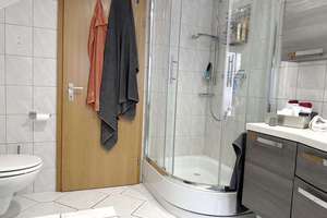 LORENZ-Angebot in WAT: Sehr zentral. Freist. 2-Fam.-Altbau. Größtenteils modernisiert. Ca.205 m² Wfl – Die vollständige Adresse der Immobilie erhältst du vom Anbieter., 44866 Wattenscheid-Mitte, Bochum – Vorschaubild 18