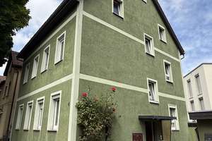 Freistehendes Mehrfamilienhaus mit Garten, Doppelgarage und Ausbaupotenzial in Heilbronn-Böckingen – Die vollständige Adresse der Immobilie erhältst du vom Anbieter., 74080 Böckingen, Heilbronn – Vorschaubild 2