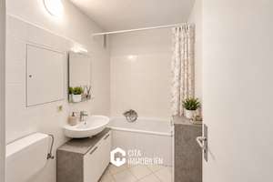Vermietete 3-Zimmer-Wohnung mit Balkon, Aufzug & Garage in Frankfurt-Hausen – 60488 Hausen, Frankfurt am Main – Vorschaubild 7