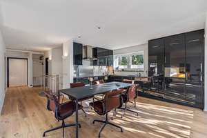 Luxuriöse 4-Zimmerwohnung in villenähnlicher Wohnlage mit großem umlaufenden Garten in Nymphenburg – Die vollständige Adresse der Immobilie erhältst du vom Anbieter., 80639 Nymphenburg, München – Vorschaubild 5