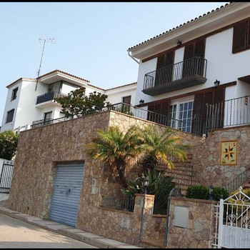 HAUS