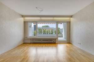 Ihr Platz an der Sonne: charmante Dachgeschosswohnung auf dem Venusberg – Die vollständige Adresse der Immobilie erhältst du vom Anbieter., 53127 Venusberg, Bonn – Vorschaubild 2