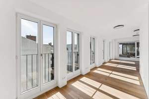 Urban Luxury meets Kreuzberg at its Best - Dachgeschoss mit Aufdachterrasse und Blick über Berlin – Die vollständige Adresse der Immobilie erhältst du vom Anbieter., 10999 Kreuzberg, Berlin – Vorschaubild 8