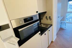 Moderne möblierte Wohnung direkt in Adlershof mit EBK sowie Balkon!!!! – Moissistraße 31, 12489 Adlershof, Berlin – Vorschaubild 4