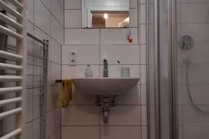 * NUR FÜR STUDENT*INNEN * Möbiliertes Ap.Nr. 17 – Oskar-von-Miller-Str. 74, 86199 Augsburg – Vorschaubild 7