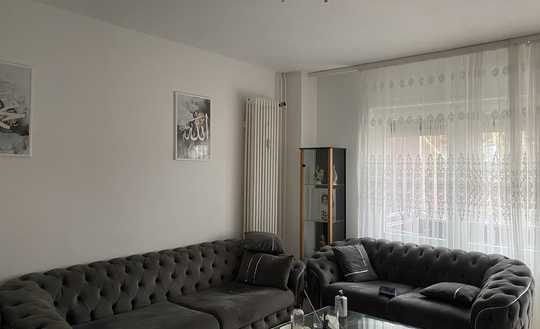 Große Wohnung mit vier Zimmern in Rheinau, zentral gelegen, viel Platz für die Familie.