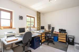Großzügiges Einfamilienhaus mit Einliegerwohnung und traumhaftem Panoramablick in Oberhausen – Die vollständige Adresse der Immobilie erhältst du vom Anbieter., 82386 Oberhausen – Vorschaubild 32