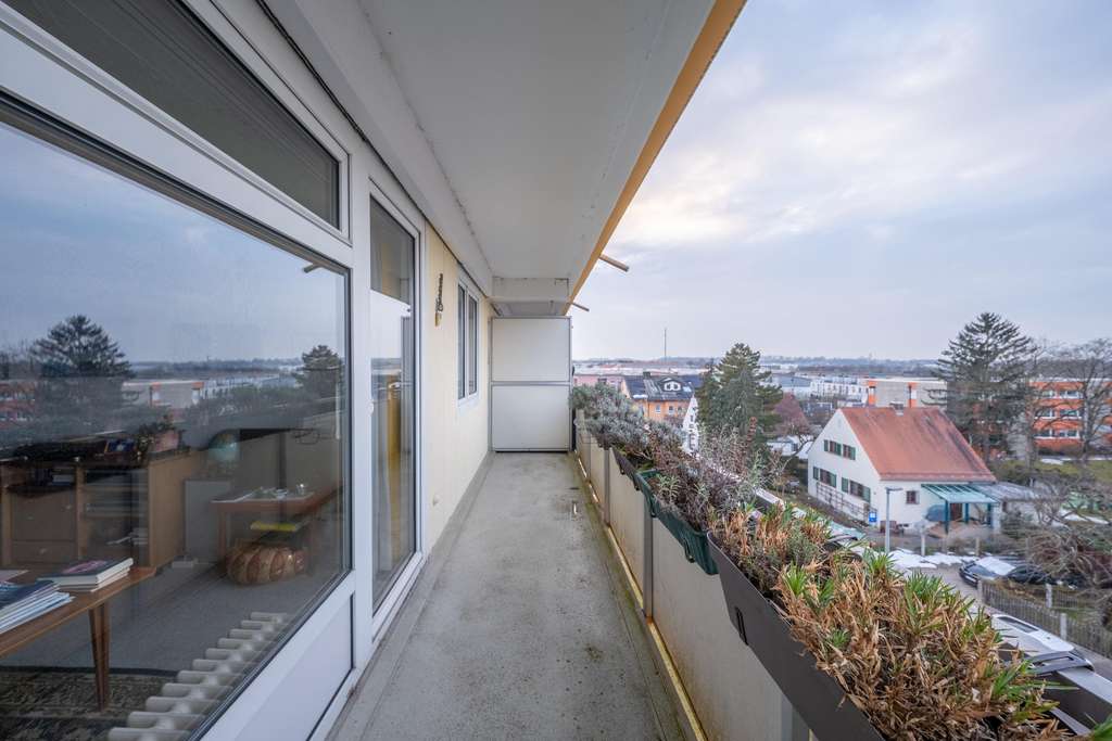 Immobilie in Fürstenfeldbruck - Gepflegte 2-Zimmer-Wohnung mit Loggia - Kapitalanlage in gefragter Wohnlage! - Bild 3