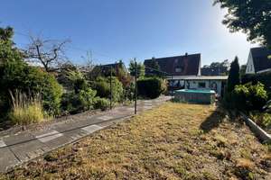 Familienfreundliche Doppelhaushälfte mit weitläufigem Garten und viel Potenzial – Die vollständige Adresse der Immobilie erhältst du vom Anbieter., 90469 Gartenstadt, Nürnberg – Vorschaubild 11