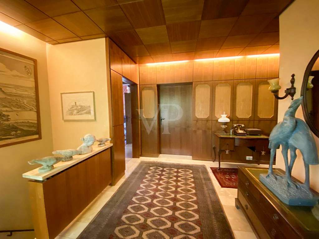 Immobilie in Sulzfeld - Anwesen auf großzügigem Grundstück in Sulzfeld - Bild 2