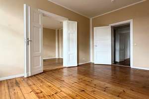 BEZUGSFREI | 3-Zi.-Altbau + Garten/Terrasse | WOHNEN/ARBEITEN in LICHTENBERG