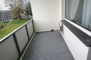 3-Zimmer-Wohnung mit Balkon, 2 Kellerräume und einer Garage in Wuppertal-Ronsdorf – Die vollständige Adresse der Immobilie erhältst du vom Anbieter., 42369 Ronsdorf, Wuppertal – Vorschaubild 2