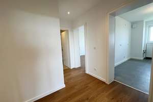 Herrliche Aussichten nicht nur vom Balkon! Modernisierte 3 Zimmer + modernes Bad mit Dusche + Aufzug – Krohstraße 4, 50968 Bayenthal, Köln – Vorschaubild 8