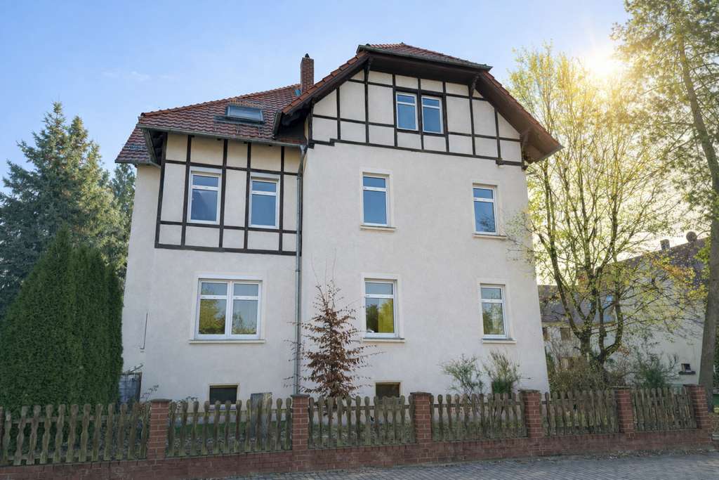 Immobilie in Neukieritzsch - Ein Haus für Generationen – großzügig, hell und vielseitig in Lobstädt! - Bild 0