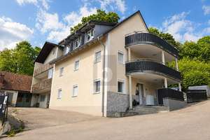 SOLIDES INVESTMENT MIT ENTWICKLUNGSPOTENTIAL – Die vollständige Adresse der Immobilie erhältst du vom Anbieter., 84048 Mainburg – Vorschaubild 1