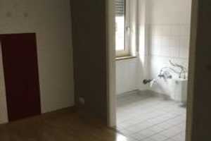 Ihre Zukunft - Ihre Wohnung: günstige 2,5-Zimmer-Wohnung – Nordbahnhofstr. 76, 70191 Stuttgart – Vorschaubild 3
