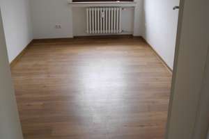 Sanierte 3-Zimmer-Hochparterre-Wohnung mit Balkonn in Essen – Die vollständige Adresse der Immobilie erhältst du vom Anbieter., 45326 Altenessen-Süd, Essen – Vorschaubild 9